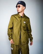 Načíst obrázek do prohlížeče Galerie, FLAGSHIP TRACKSUIT BRITISH KHAKI